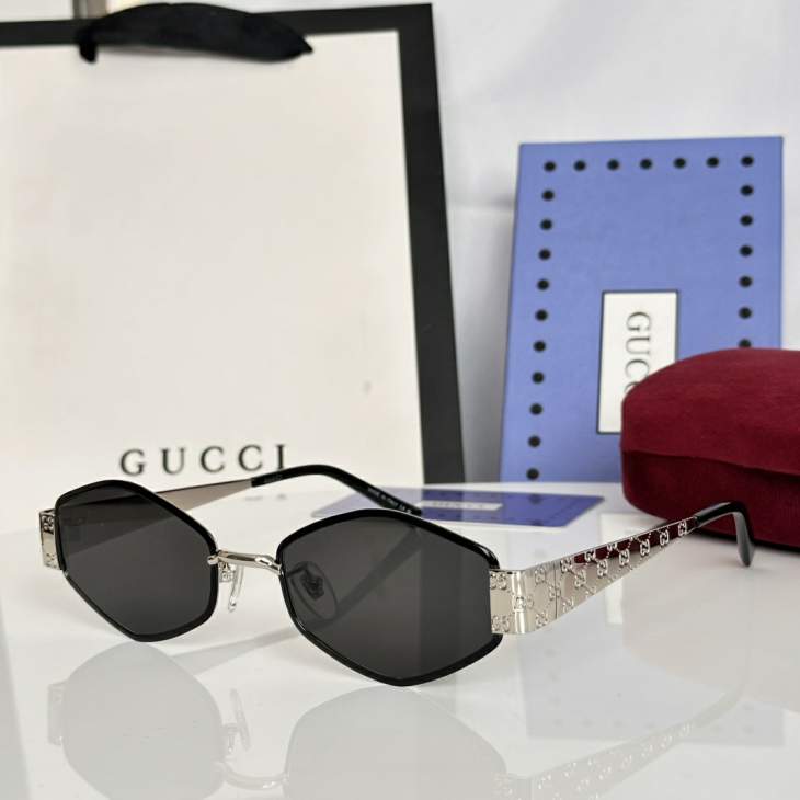 Picture of Gucci Sunglasses _SKUfw79338498fw